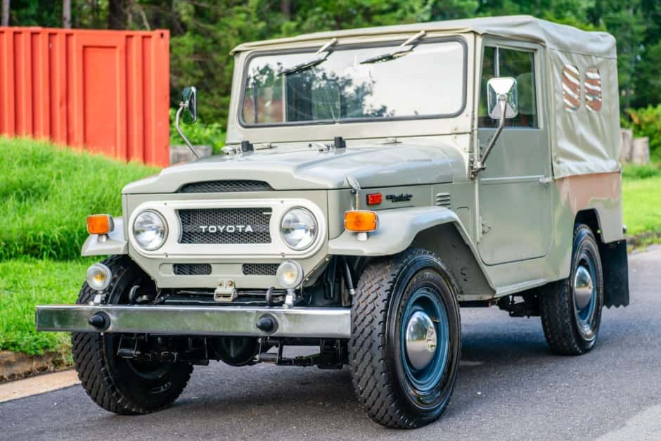 0 Toyota Land Cruiser FJ43 sold for $9,000