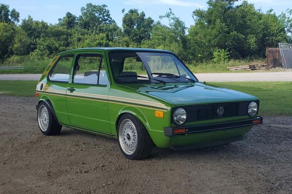 1977 Volkswagen Golf & Rabbit sold for $11,444