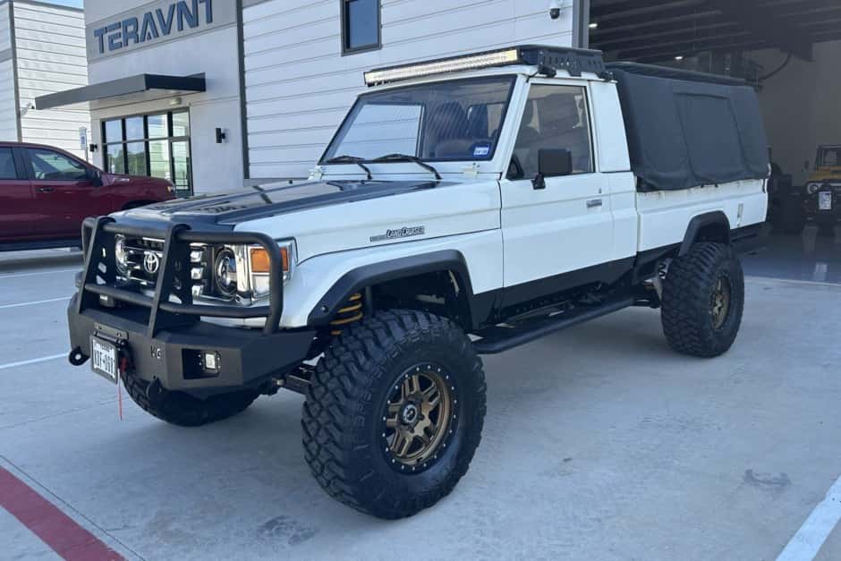 1987 Toyota Land Cruiser 70-Series sold for $32,000