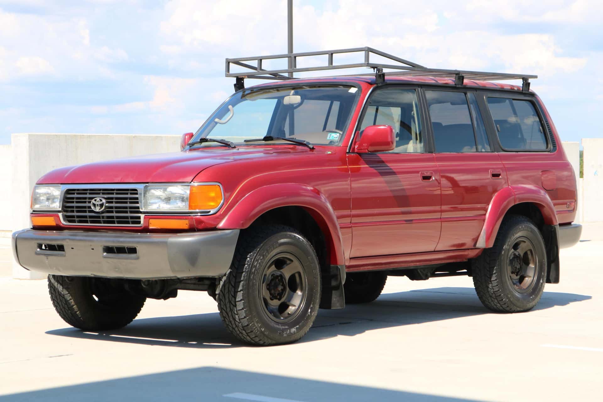 1997 Toyota Land Cruiser sold for $8,600