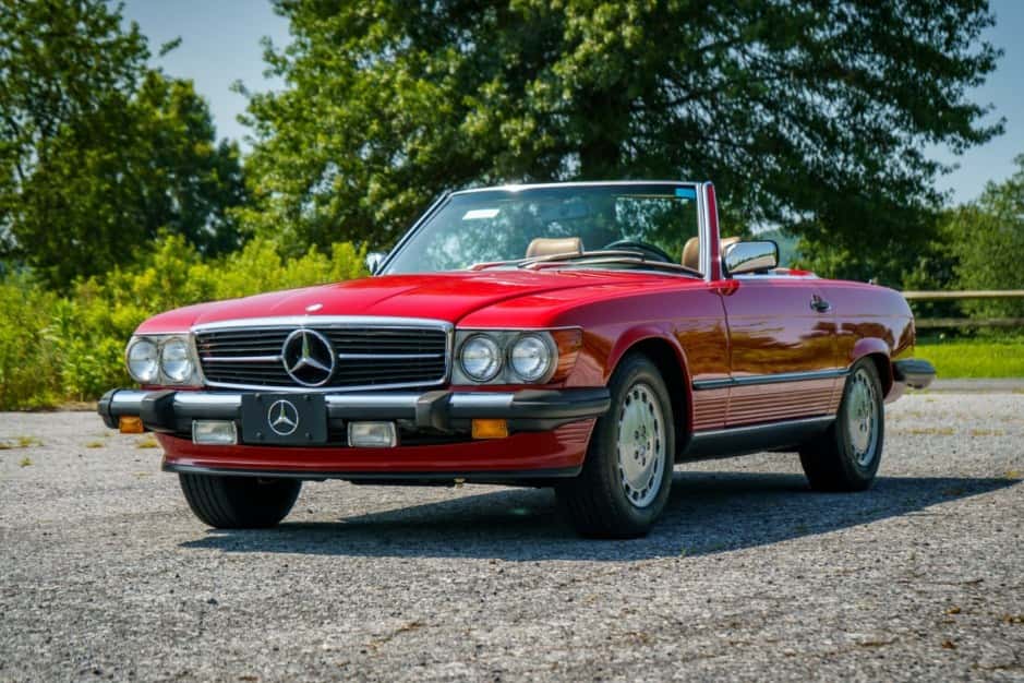1986 Mercedes-Benz R107 SL sold for $25,500