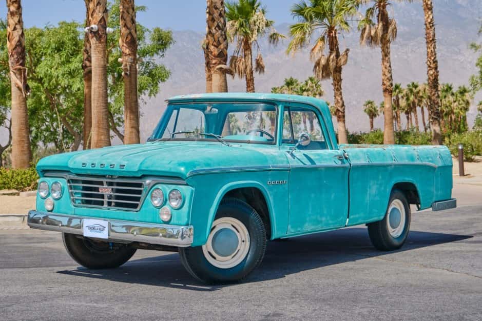 1962 Dodge D-Series (1961-1965) sold for $7,500