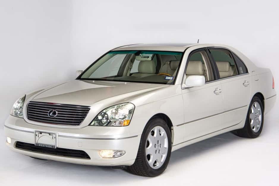 2001 Lexus LS Sedan sold for $8,300
