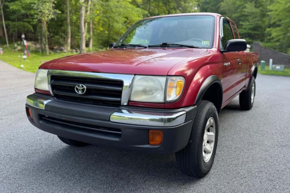 1999 Toyota Tacoma (N1X0 1995-2005) sold for $17,250
