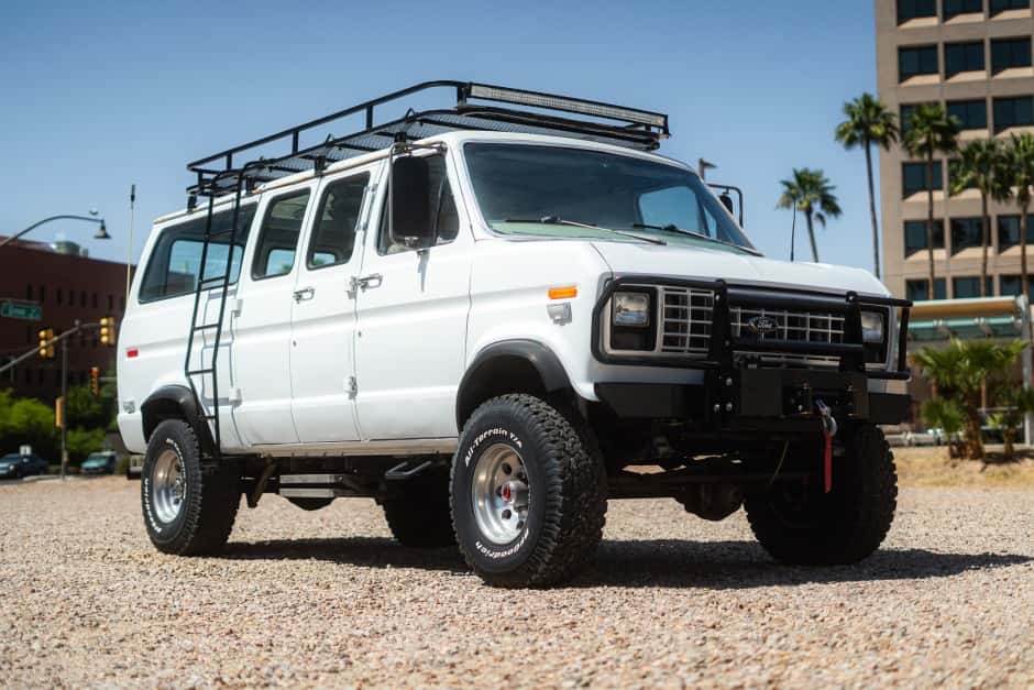 1986 Ford Econoline Van sold for $17,250