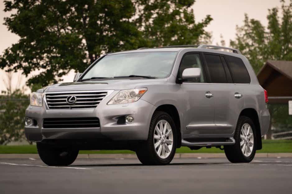 2008 Lexus LX570 sold for $22,750
