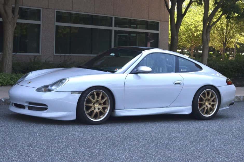 1999 Porsche 996 911 (Non-Turbo/GT2/GT3) sold for $22,996