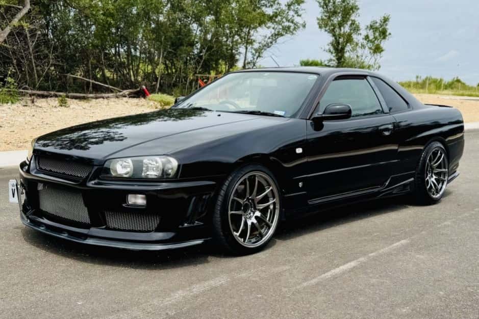 1999 Nissan R34 Skyline sold for $37,000