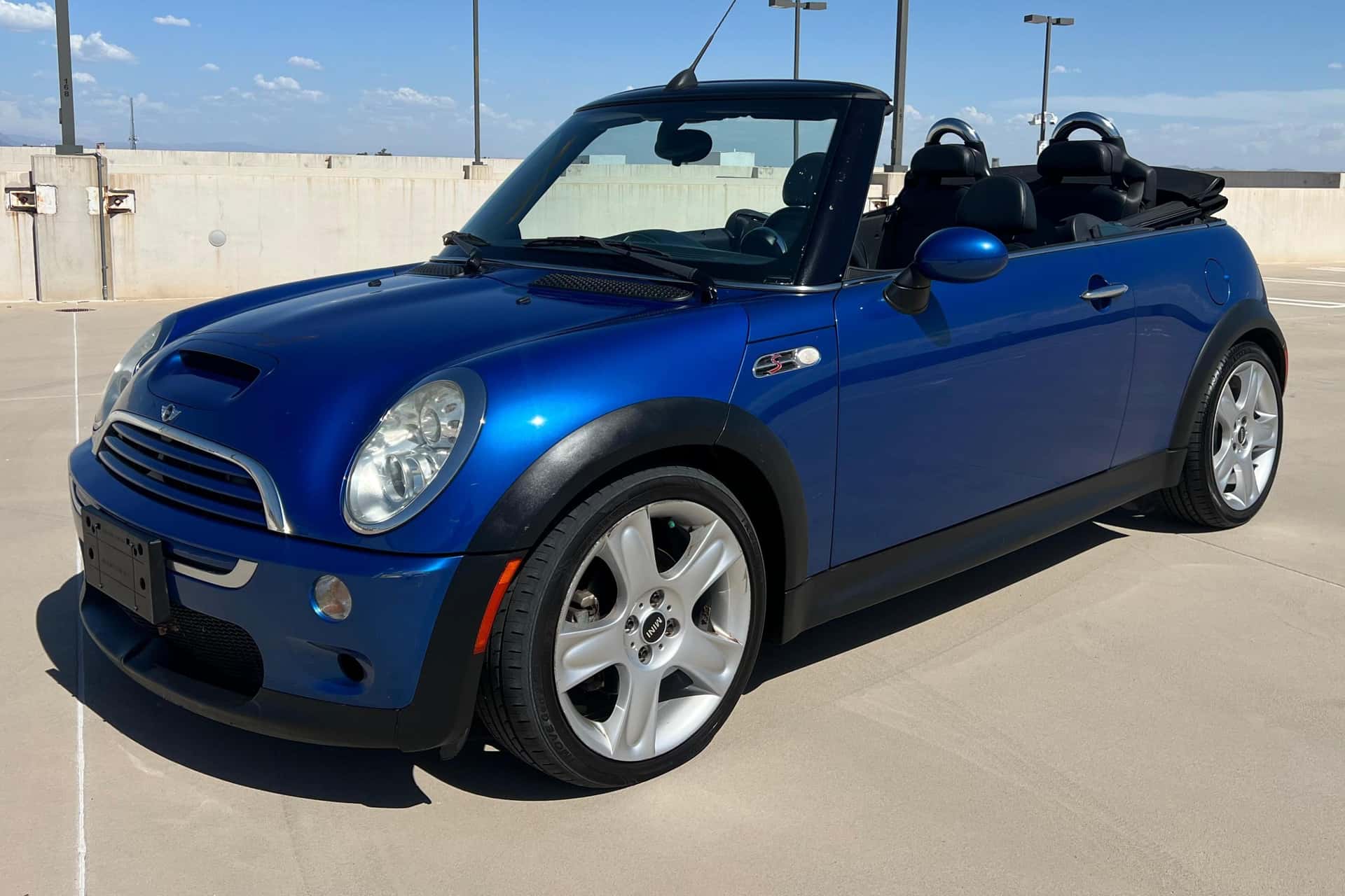 2006 MINI Cooper sold for $5,600