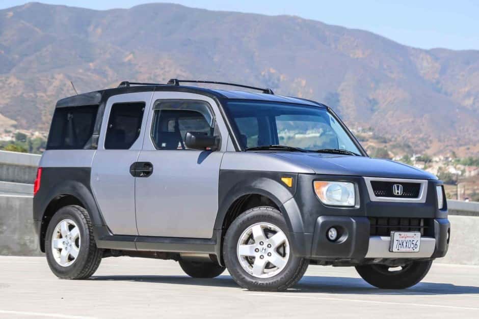 2005 Honda Element sold for $6,300