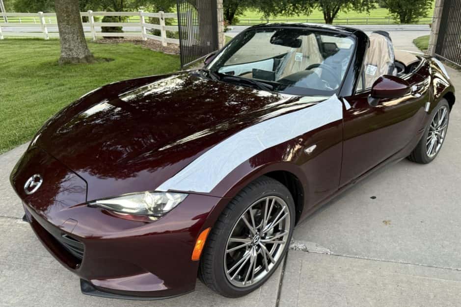 2025 Mazda ND MX-5 Miata sold for $44,250