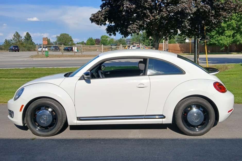 2012 Volkswagen A5 Beetle (2012-2019) sold for $6,500
