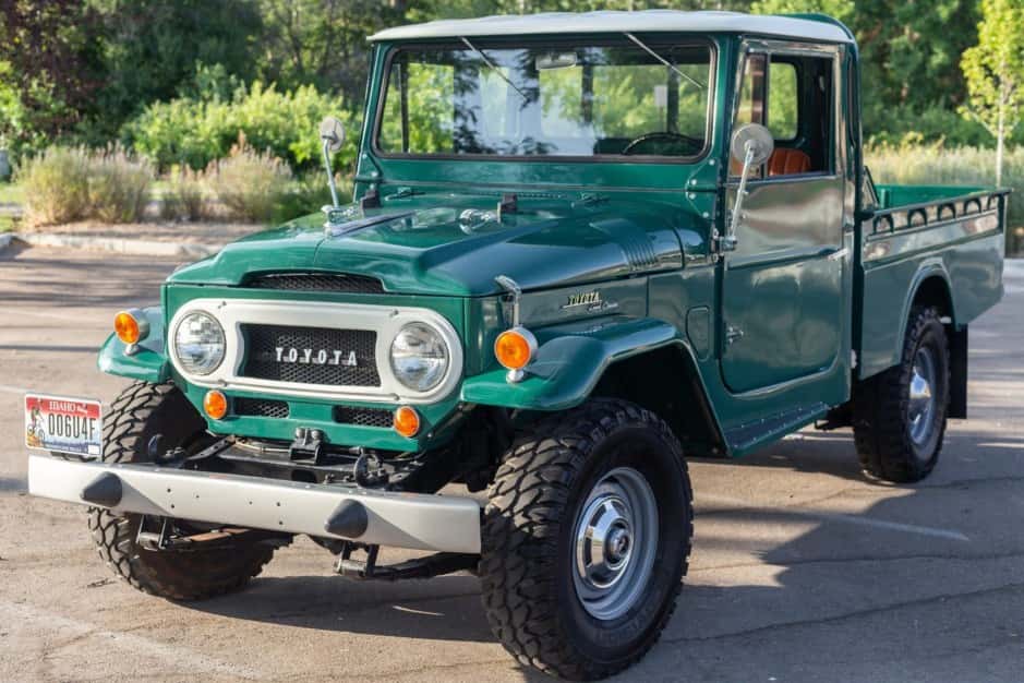 1967 Toyota Land Cruiser FJ45 sold for $28,000