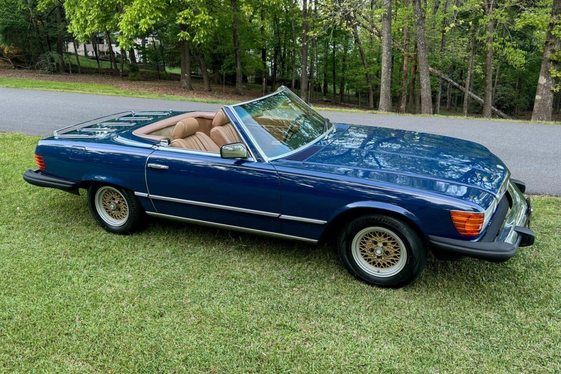 1983 Mercedes-Benz R107 SL sold for $12,200