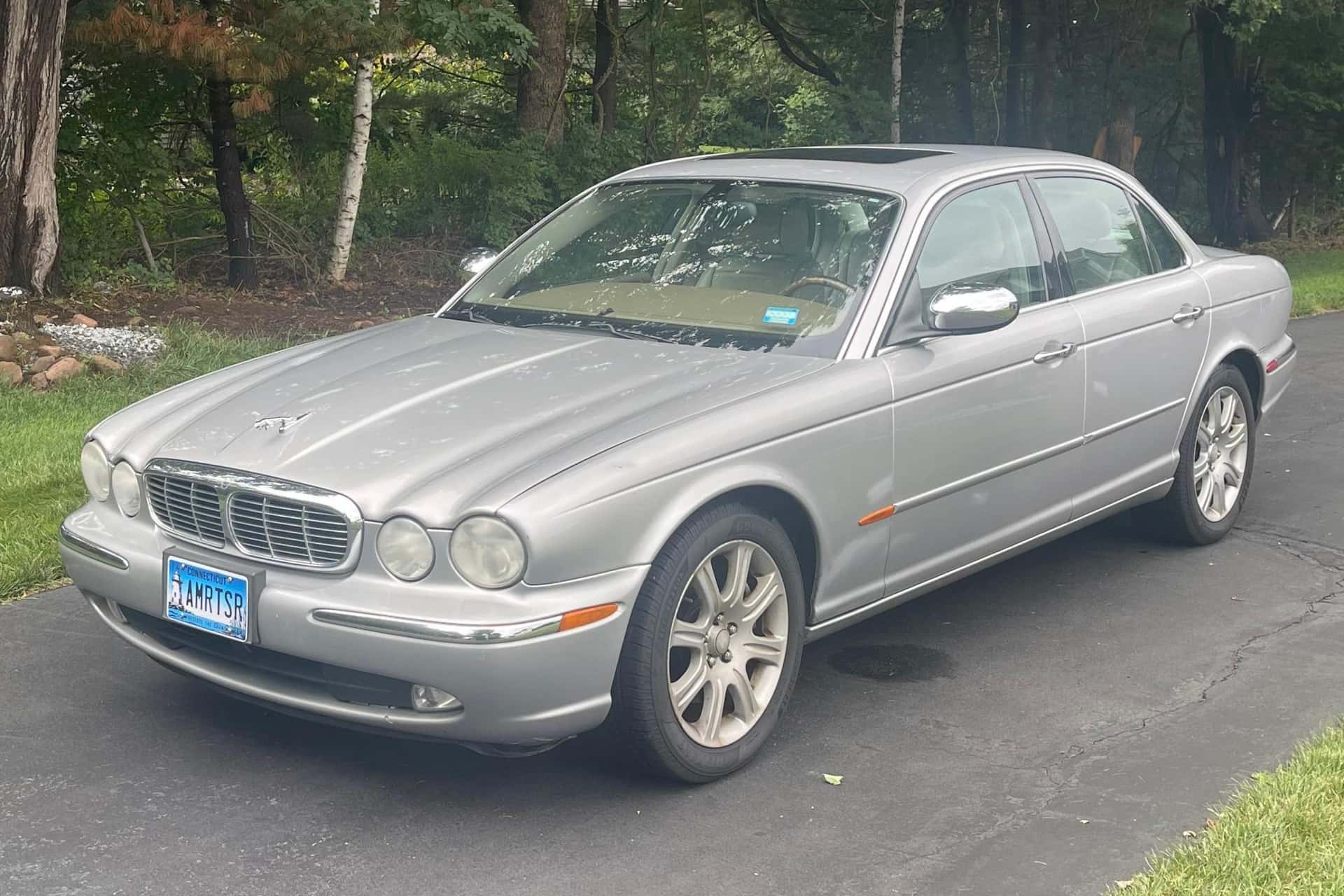 2004 Jaguar XJ sold for $4,300