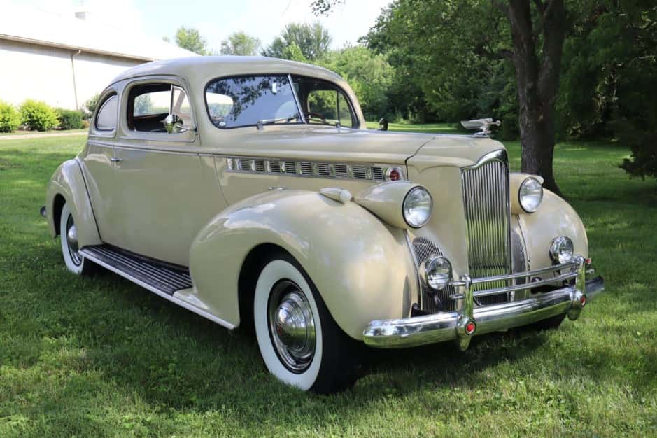 1940 Packard Eight sold for $37,500