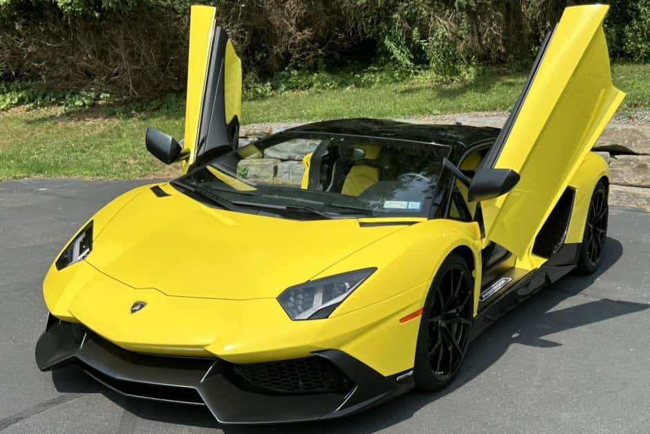 2014 Lamborghini Aventador sold for $422,500