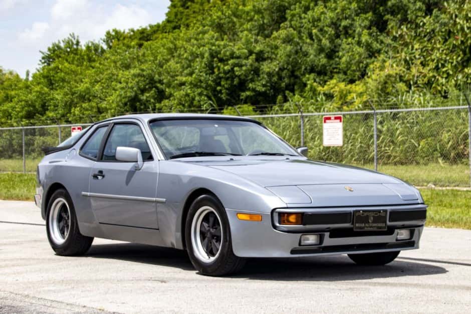 1985 Porsche 944 sold for $16,750