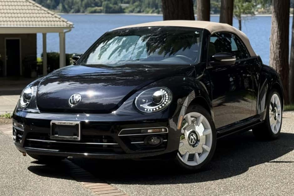 2019 Volkswagen A5 Beetle (2012-2019) sold for $37,000