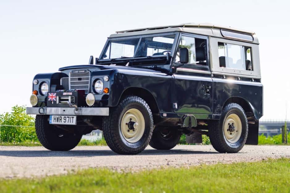 1979 Land Rover Series 88 sold for $32,500