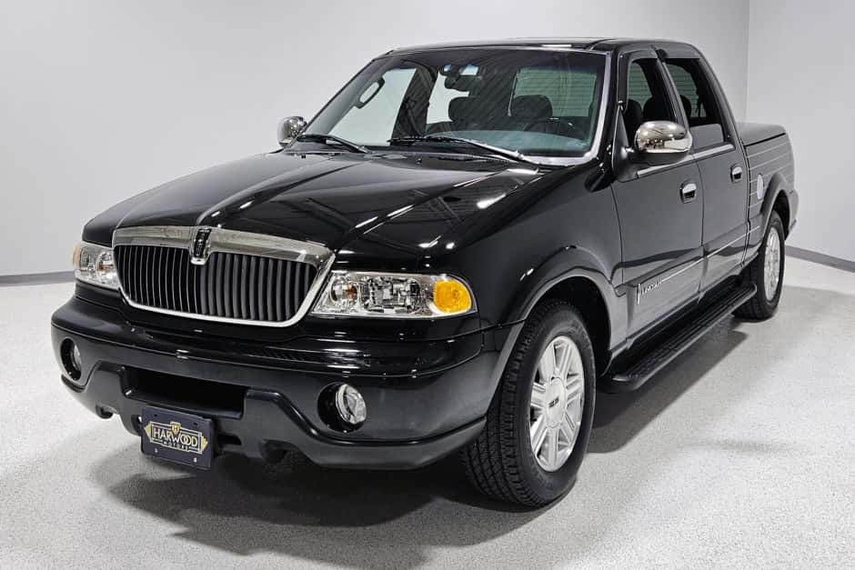 2002 Lincoln Blackwood & Mark LT sold for $27,050