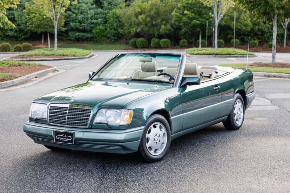 1994 Mercedes-Benz W124 E-Class sold for $21,250