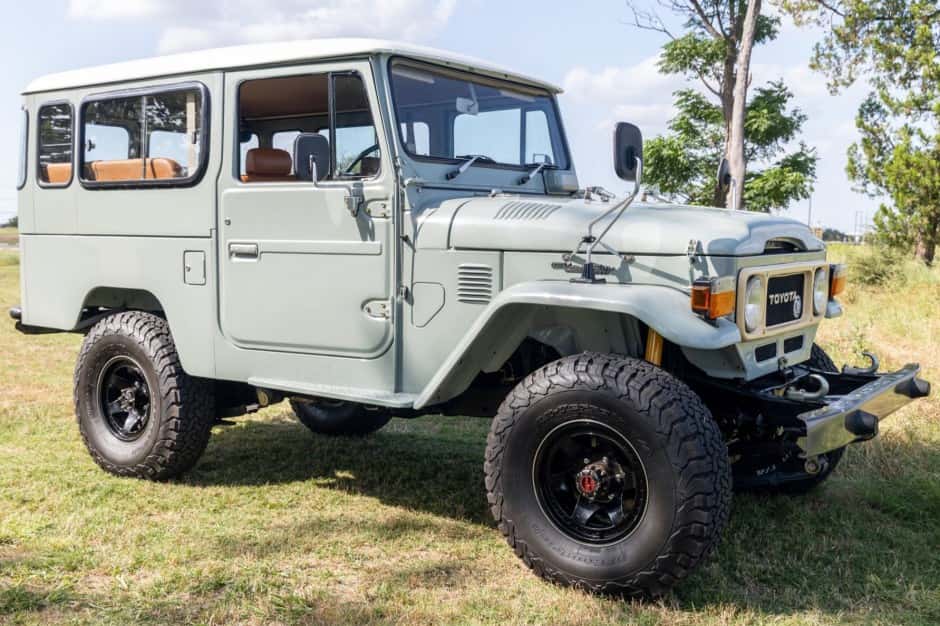 1982 Toyota Land Cruiser FJ43 sold for $33,500
