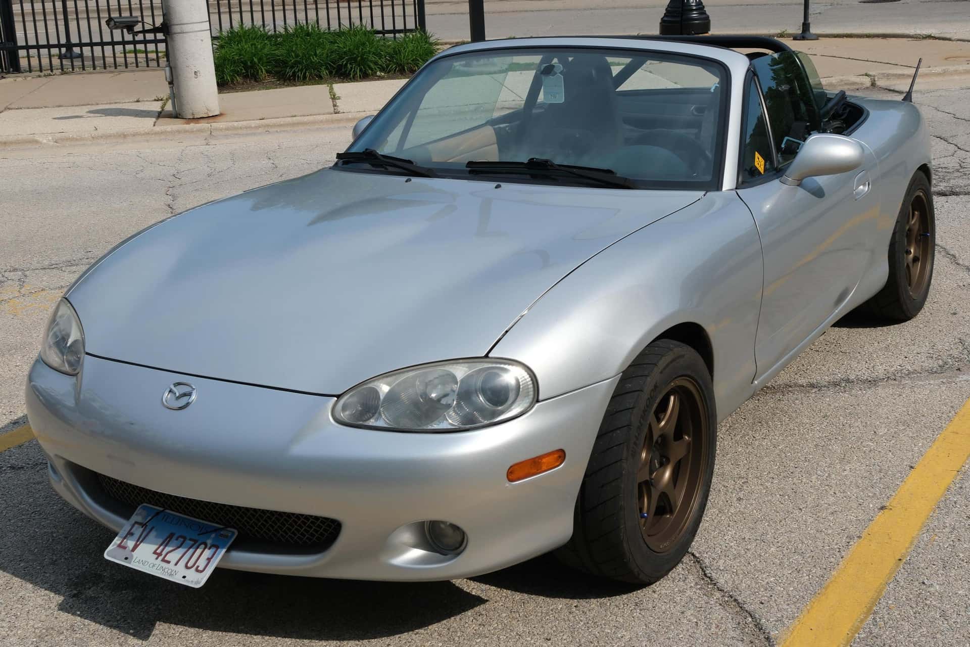 2001 Mazda NB Miata sold for $5,100