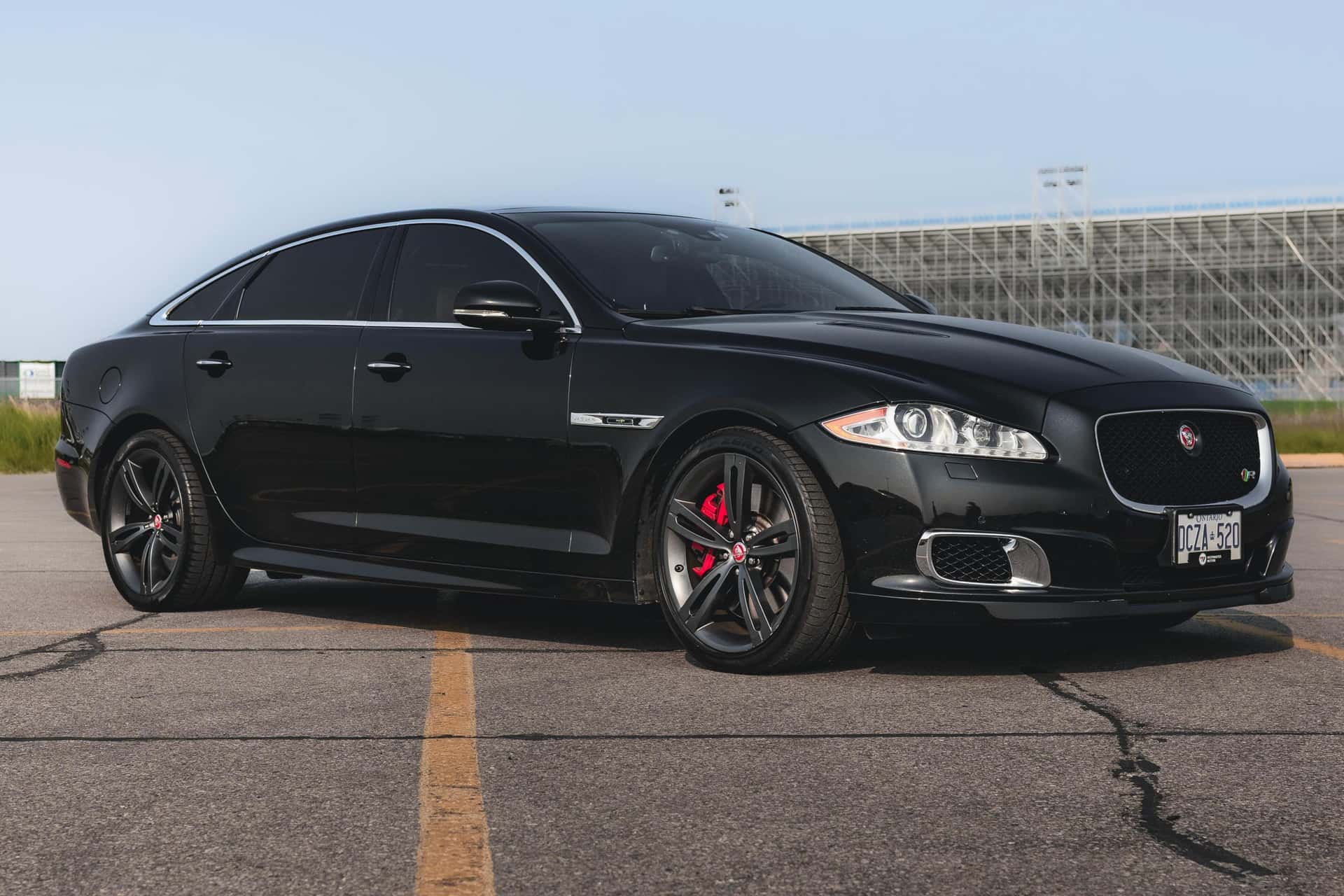 2014 Jaguar XJ sold for $11,600