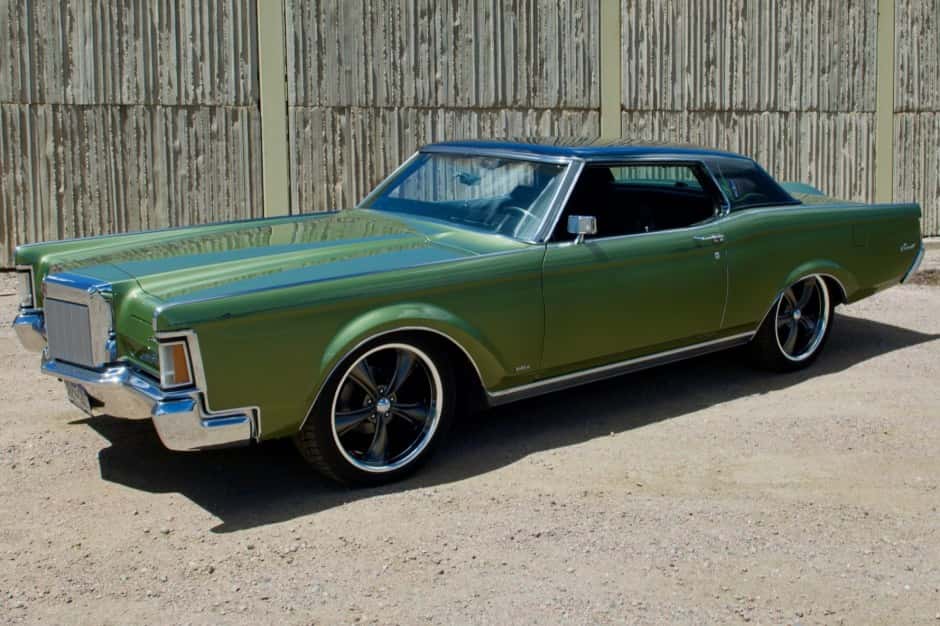 1970 Lincoln Continental Mark III (1969-1971) sold for $18,500
