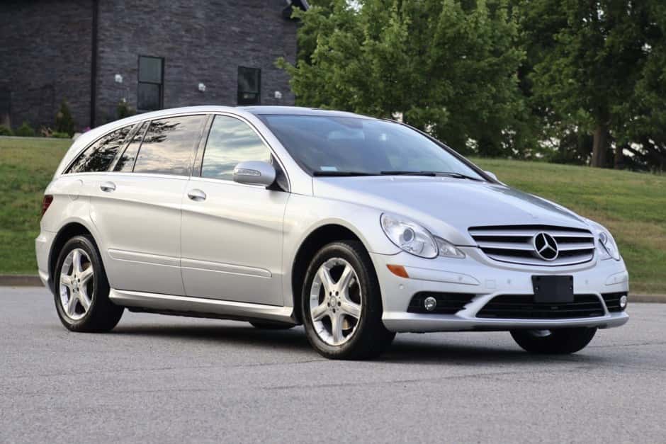 2008 Mercedes-Benz W251 R-Class sold for $8,101