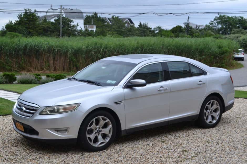2011 Ford Taurus SHO sold for $18,750
