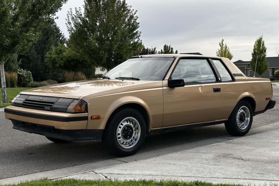 1984 Toyota Celica sold for $2,084