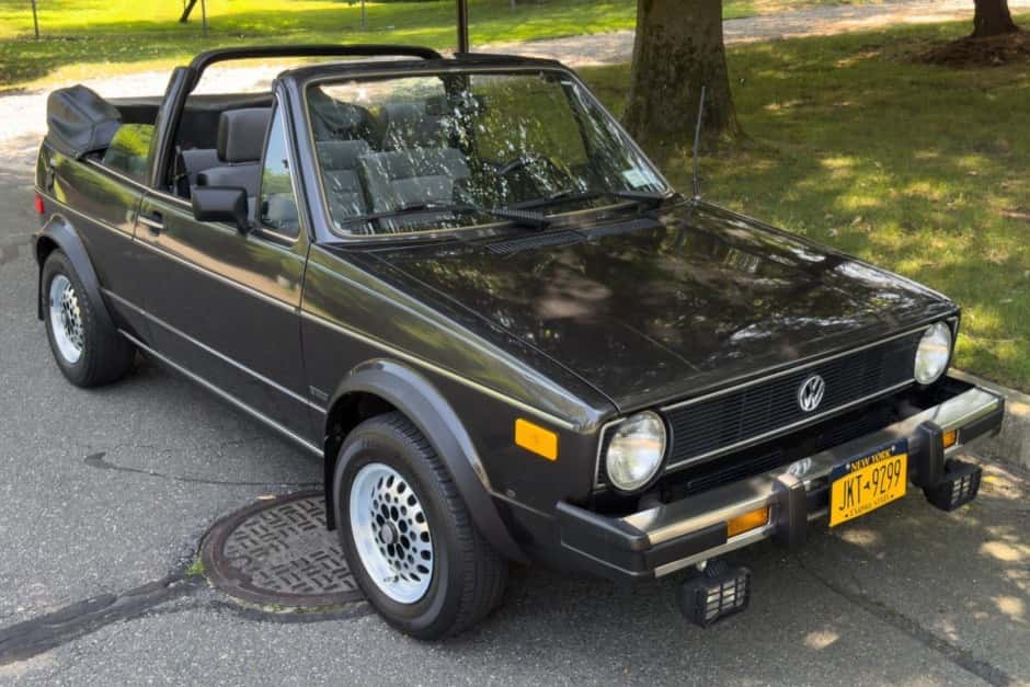 1985 Volkswagen Golf/Rabbit Cabriolet Mk1 sold for $15,250