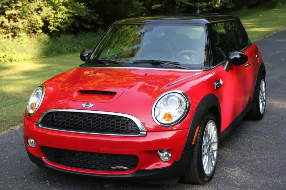 2009 Mini R56 Cooper, Cooper S, and John Cooper Works sold for $9,301