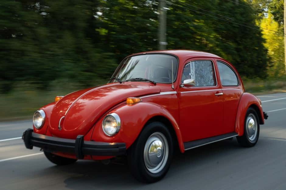 1974 Volkswagen Super Beetle sold for $8,000