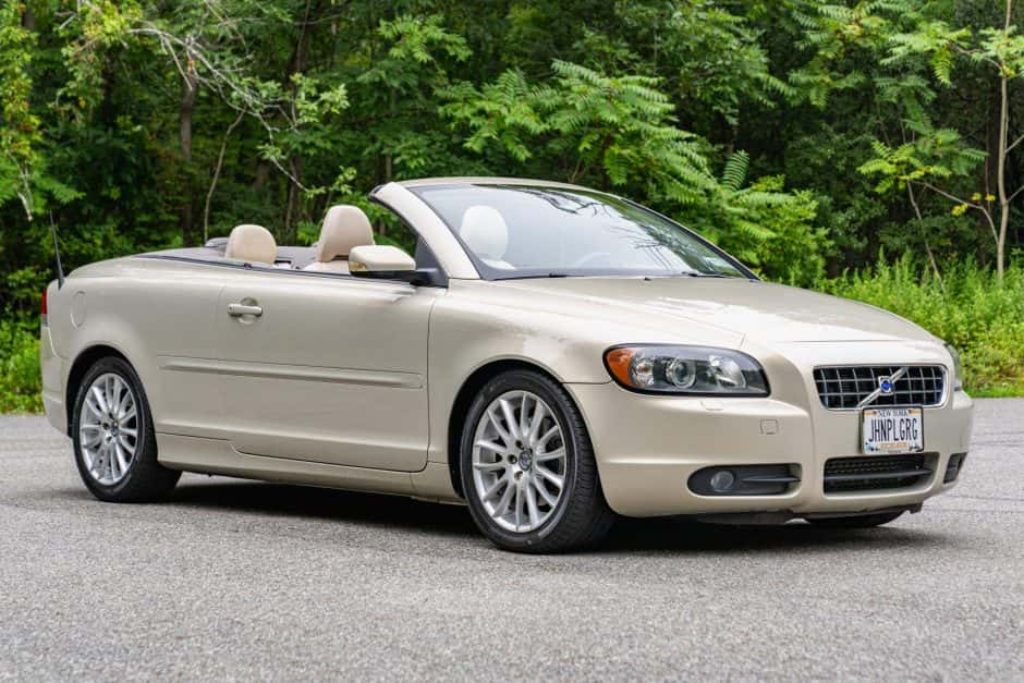 2007 Volvo C70 sold for $14,250