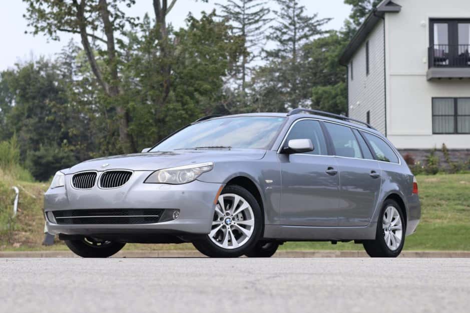 2009 BMW E61 5-Series Touring sold for $15,500