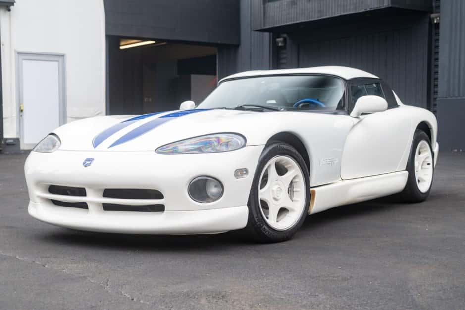 1996 Dodge Viper SR II (1996-2002) sold for $39,000