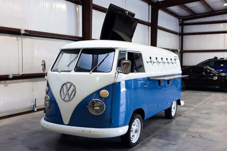 1961 Volkswagen Split-Window Bus sold for $38,000