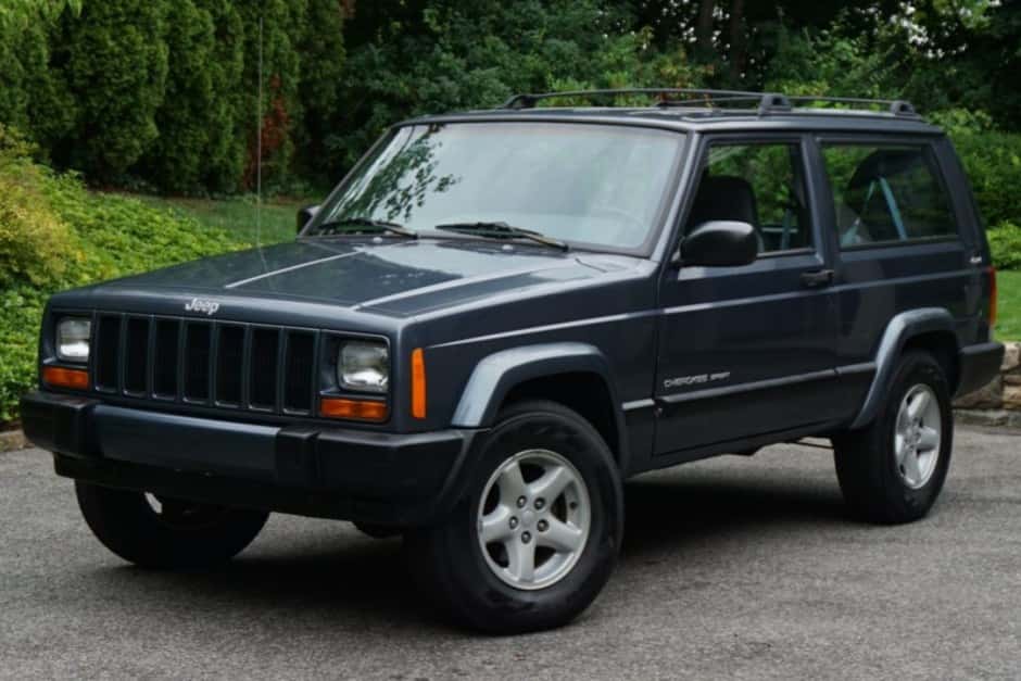 2001 Jeep XJ Cherokee sold for $9,800