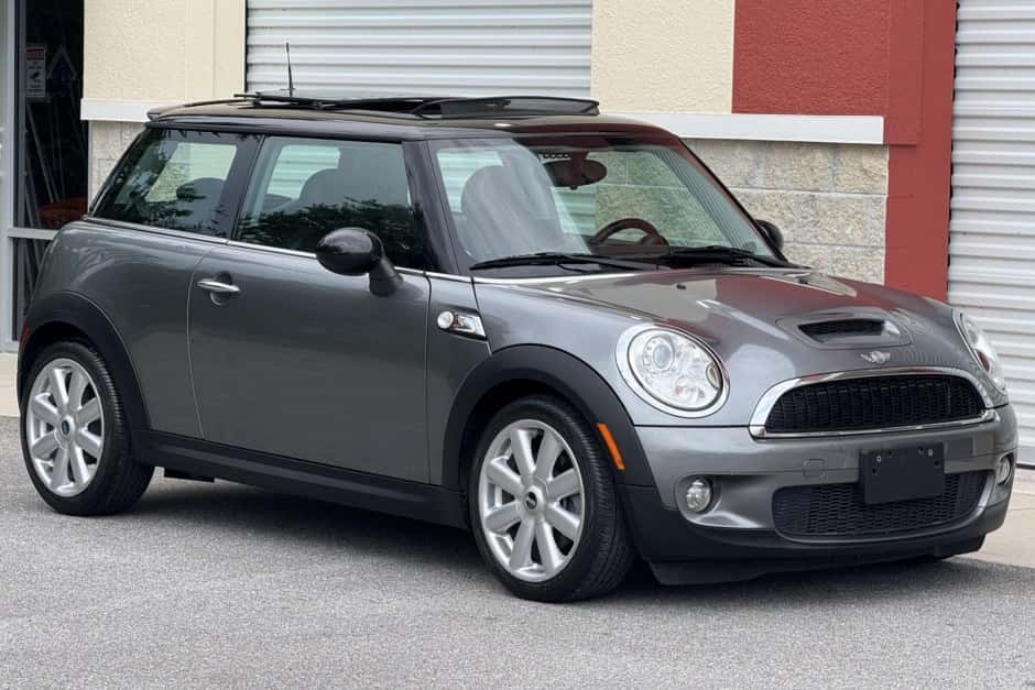 2010 Mini R56 Cooper, Cooper S, and John Cooper Works sold for $7,000