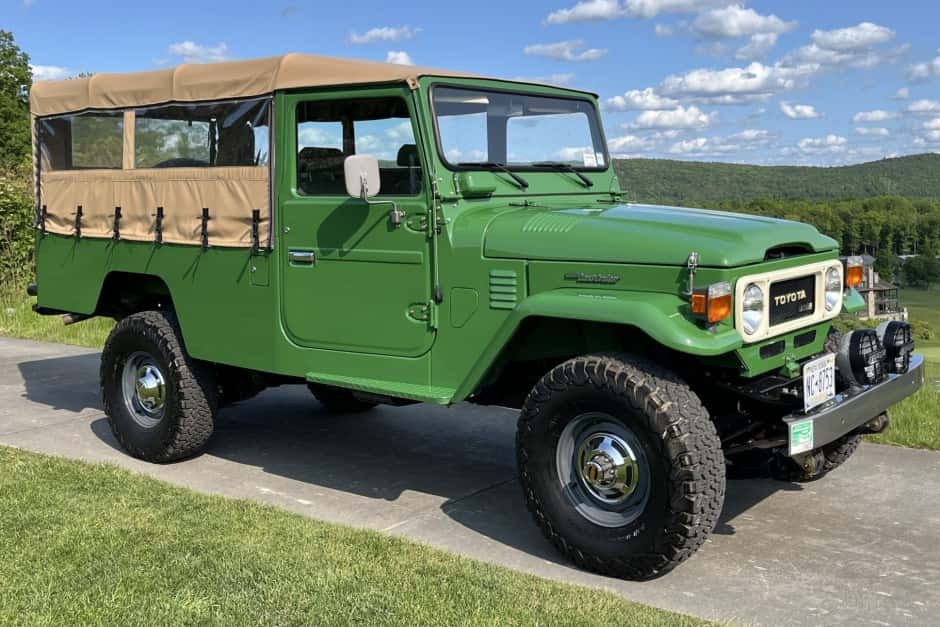 1983 Toyota Land Cruiser FJ40 sold for $64,500