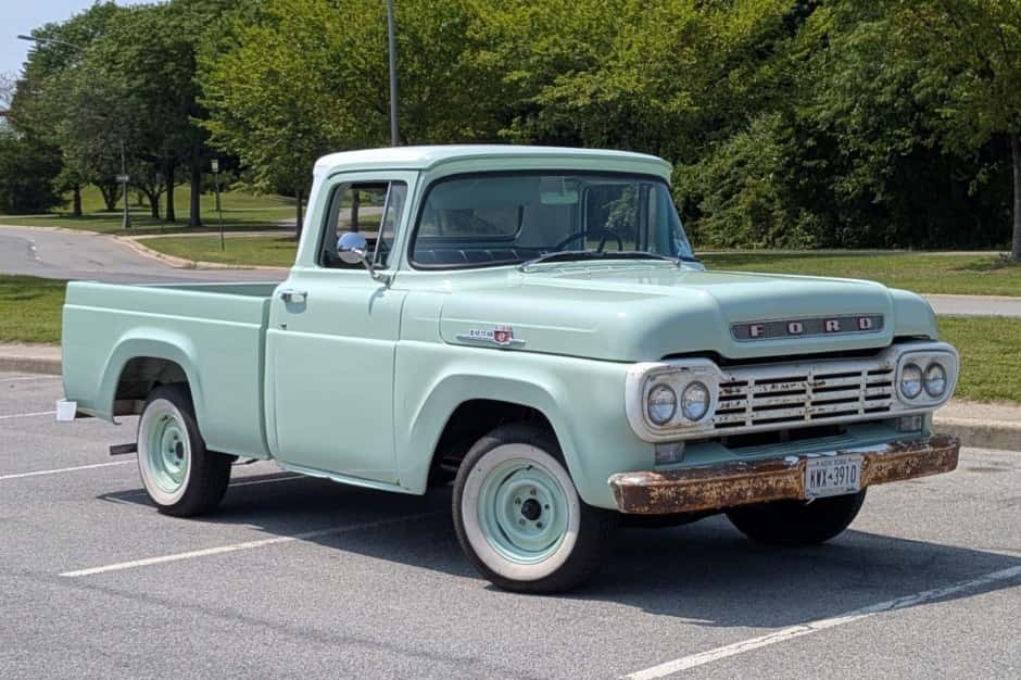 1959 Ford F-Series 1957-1960 sold for $9,400