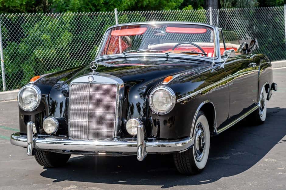1960 Mercedes-Benz Ponton sold for $70,500