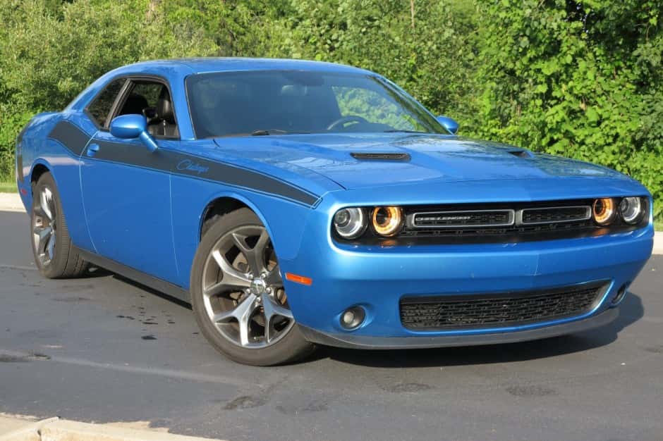 2015 Dodge Challenger (non-SRT, 2009-2023) sold for $10,300