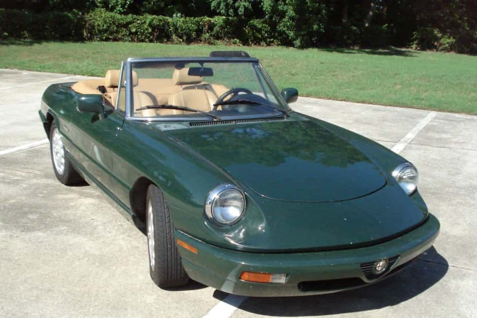 1991 Alfa Romeo 105/115 Spider Series 4 sold for $7,666
