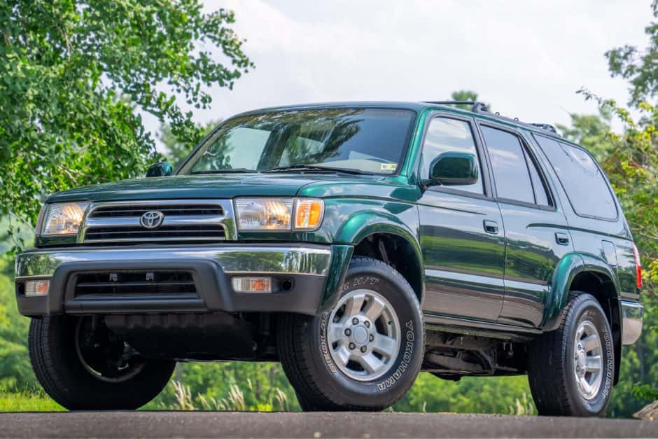 2000 Toyota 4Runner (N180) sold for $18,500
