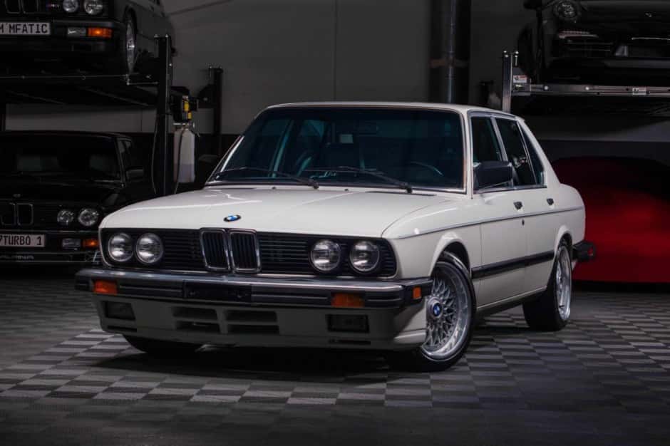 1987 BMW E28 5-Series sold for $26,000