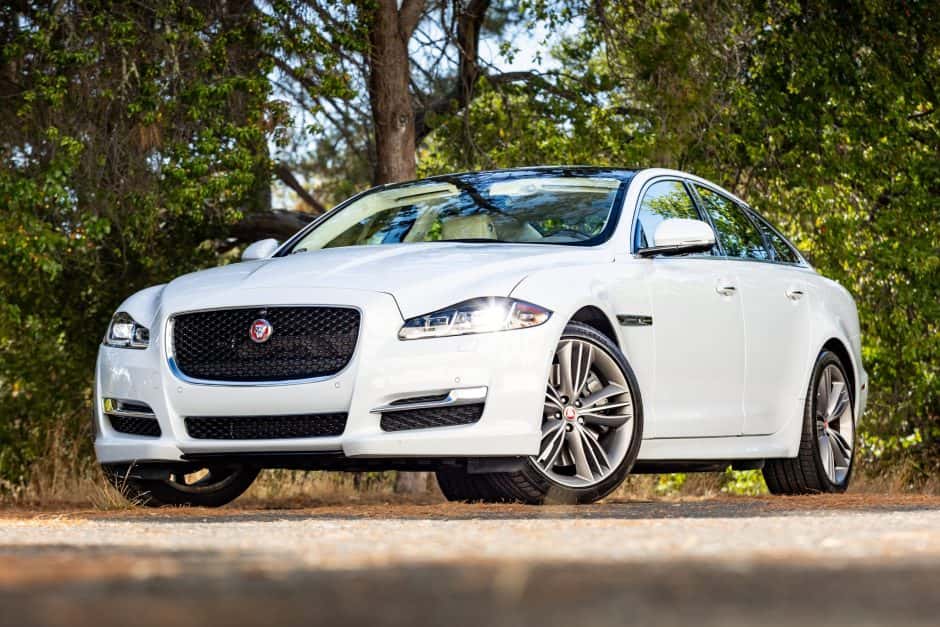 2017 Jaguar X351 XJ (2010-2019) sold for $30,500